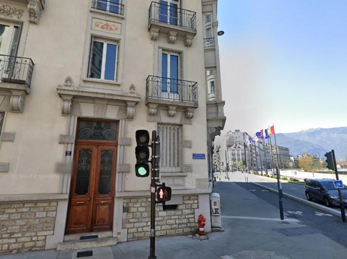 Suite Vinicole Hypercentre, Bastille & Gare 9 Min A Pied Grenoble Eksteriør bilde
